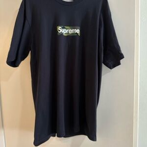 Supreme T-Shirt